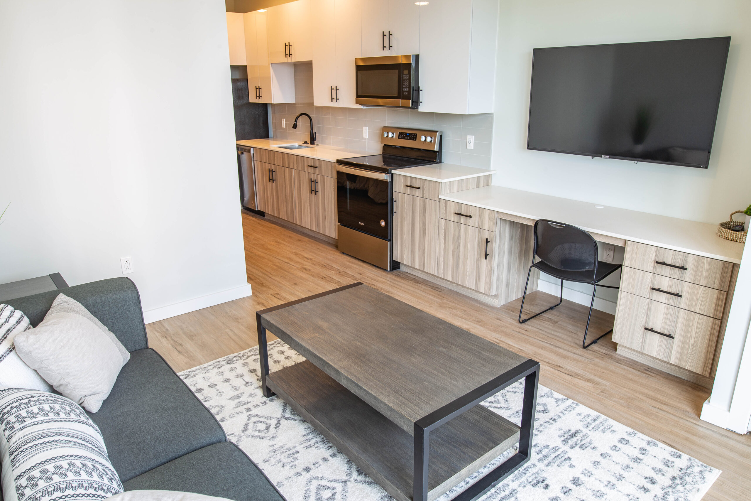 303Chalmers_Unit703_Shoot2-10