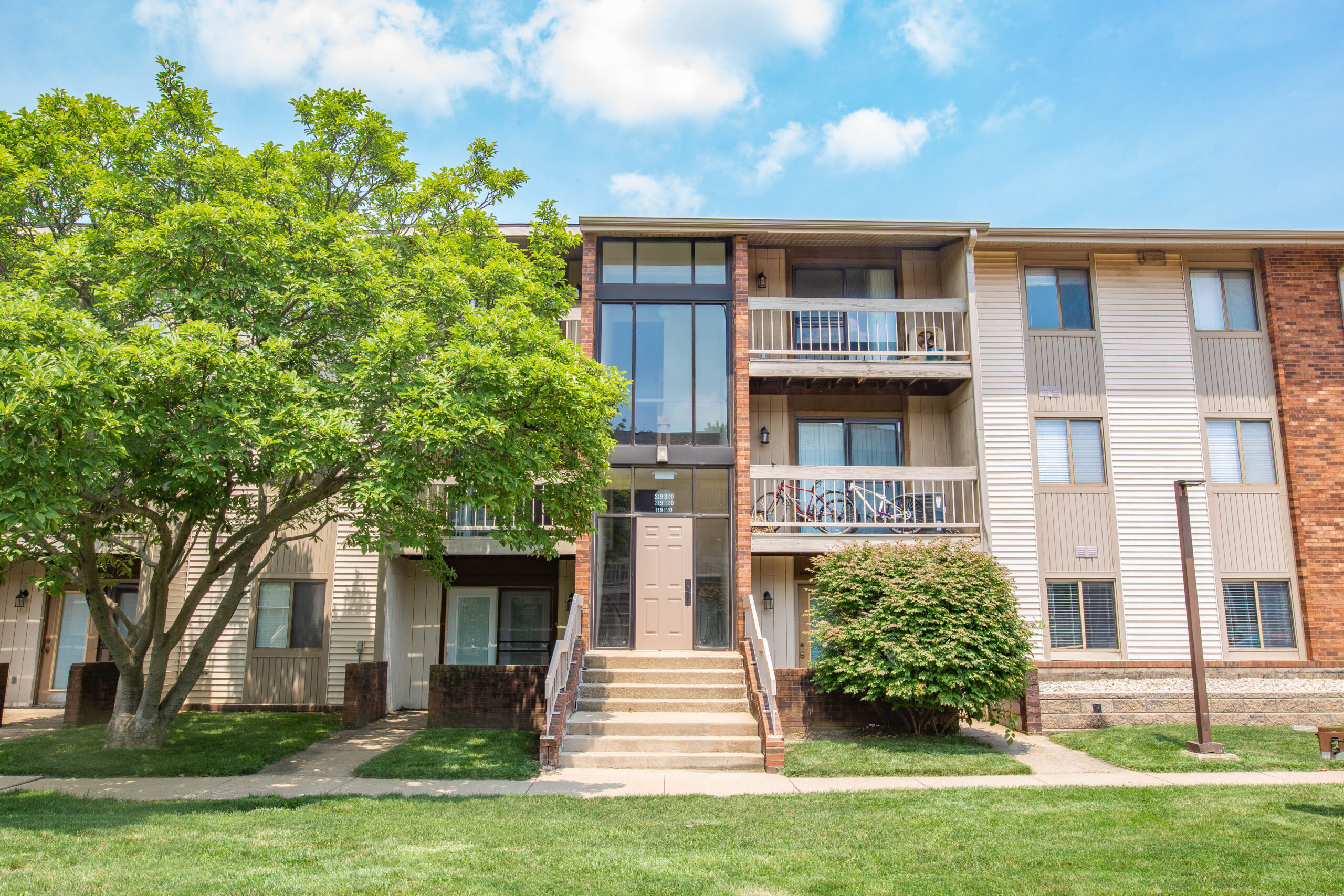 305Lincoln_RealEstate-17 (1)